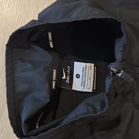 Nike Dri Fit Tennis Jacket - Picture 2 of 3